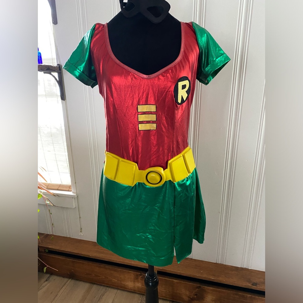 Teen Titans size medium women’s Robin Halloween costume
